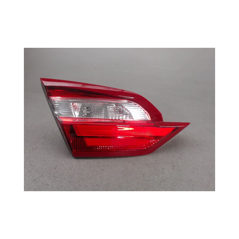 FEU ARRIERE INTERIEUR GAUCHE FORD FIESTA
