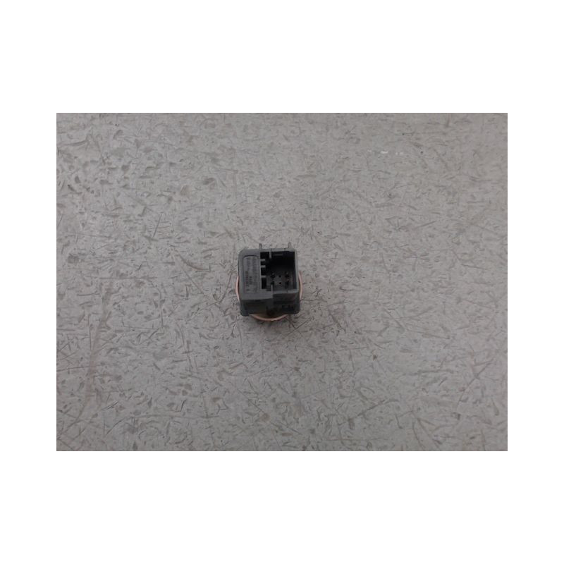 BOUTON DE WARNING CITROEN BERLINGO