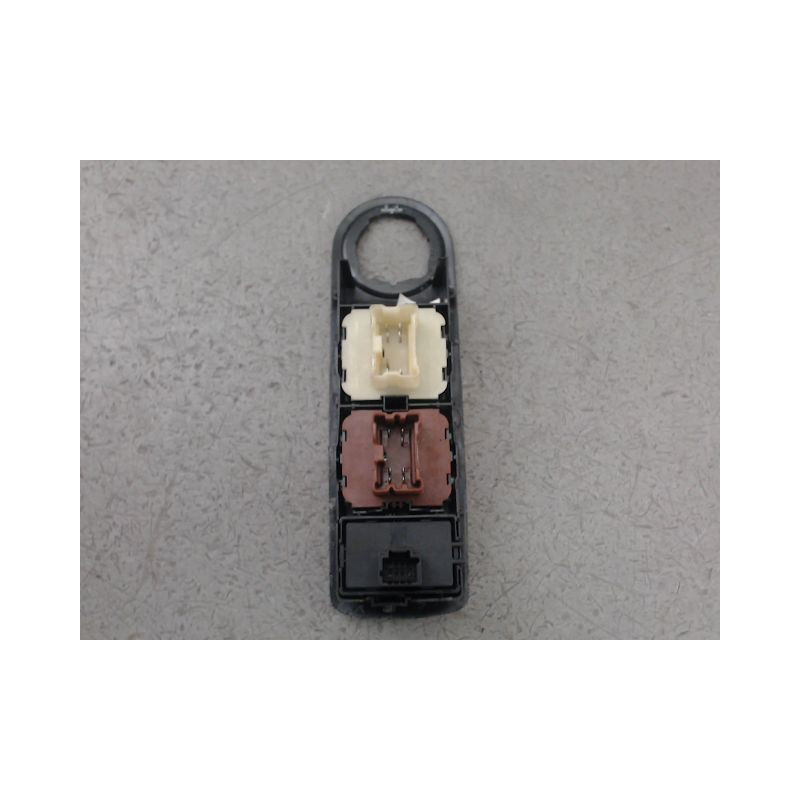 COMMANDE LEVE-GLACE PORTE AVG RENAULT CAPTUR
