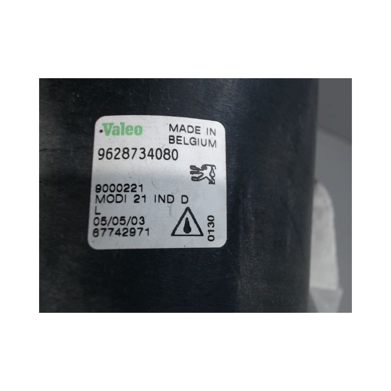 PHARE ANTIBROUILLARD AVANT GAUCHE PEUGEOT 206