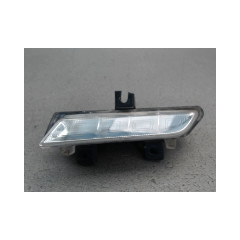 FEUX POSITION GAUCHE RENAULT CLIO