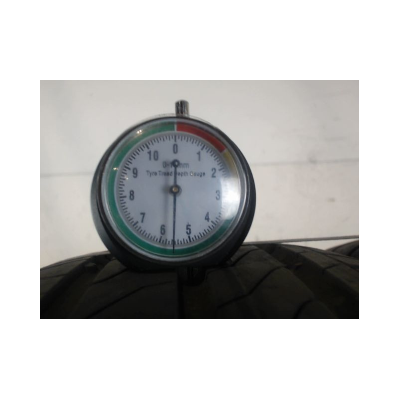Paire de pneus CONTINENTAL ULTRACONTACT 185 60 15 88 H