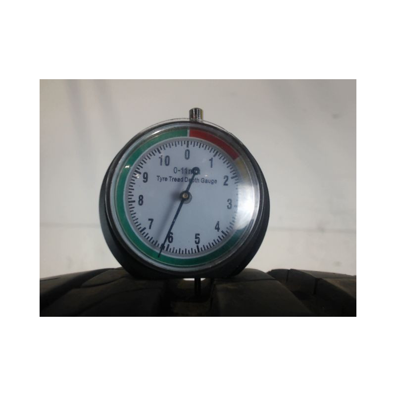 Paire de pneus MINERVA RADIAL F205 215 40 18 89 Y