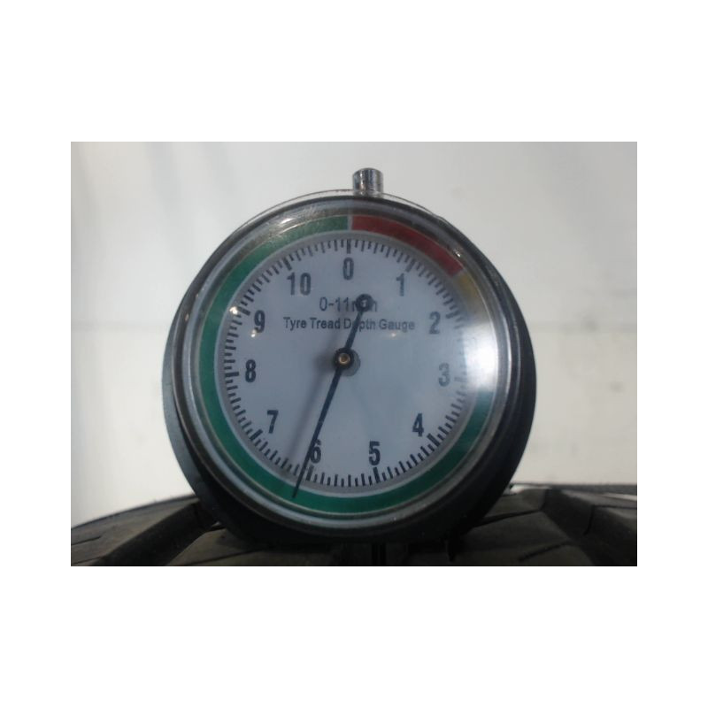 Paire de pneus BARUM BRAVURIS 5 HM 185 60 15 84 H