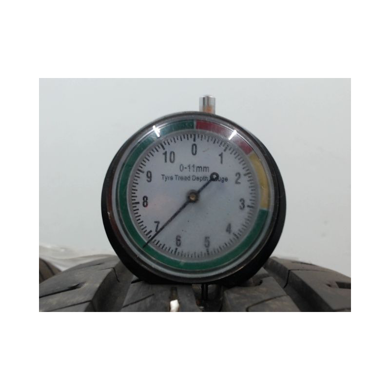 Paire de pneus BARUM BRAVURIS 5 HM 155 65 14 75 T
