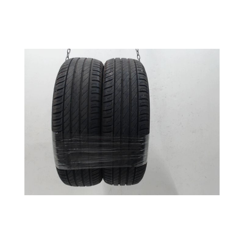Paire de pneus KLEBER DYNAXER HP 4 185 65 15 88 H