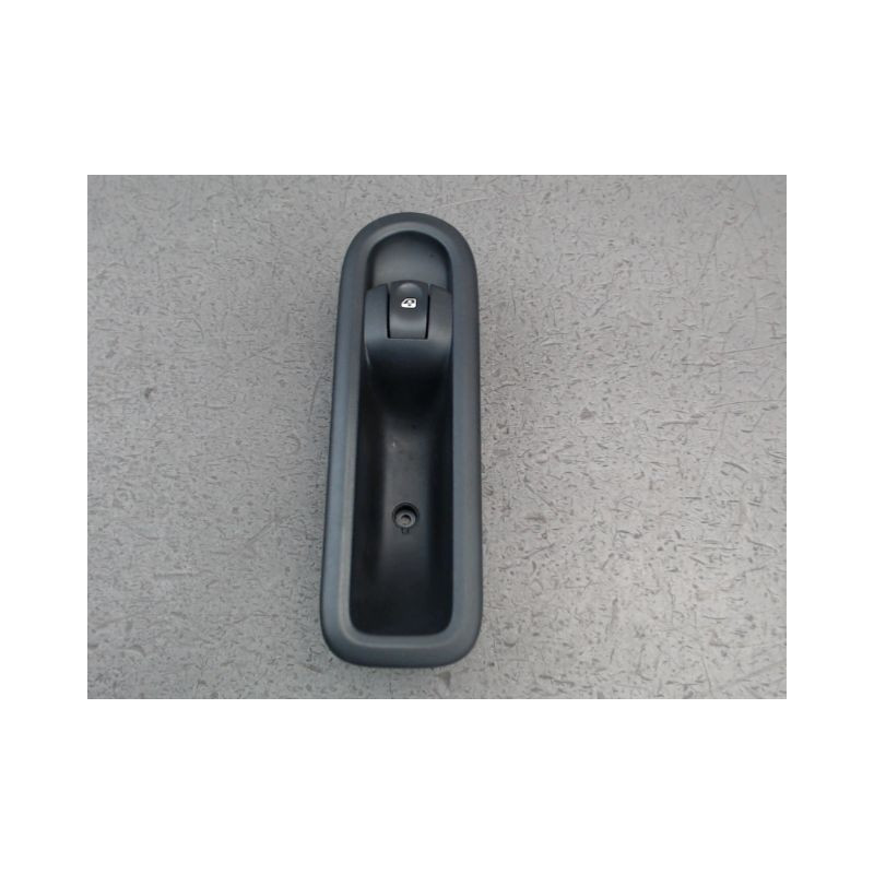 COMMANDE LEVE-GLACE PORTE AVD RENAULT CLIO