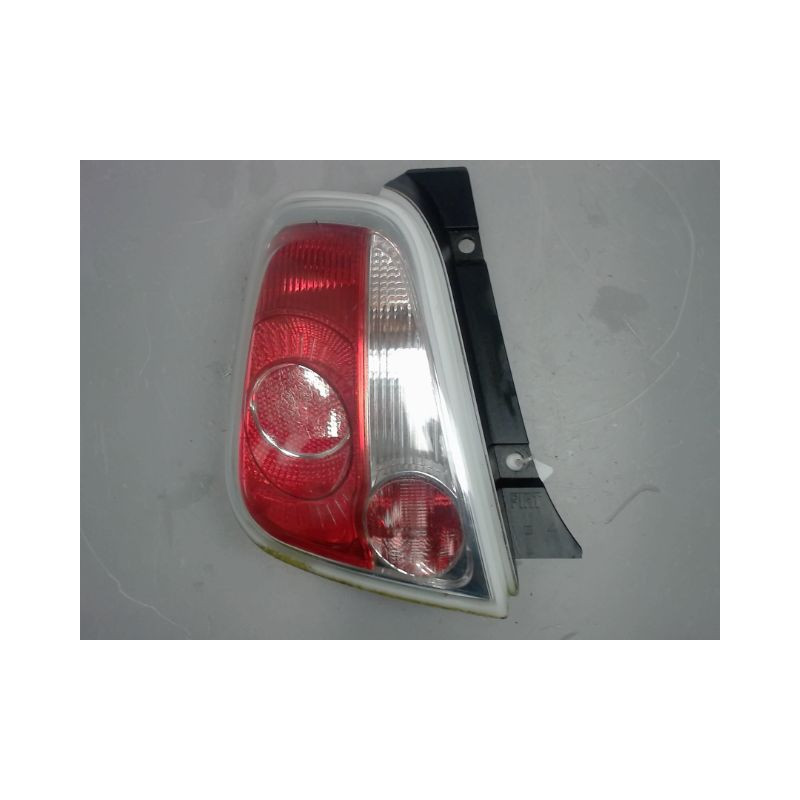 FEU ARRIERE GAUCHE  FIAT 500 2007-