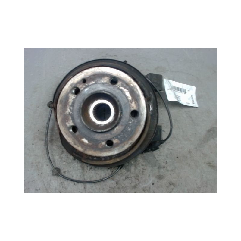 PIVOT ARRIERE DROIT MERCEDES VITO