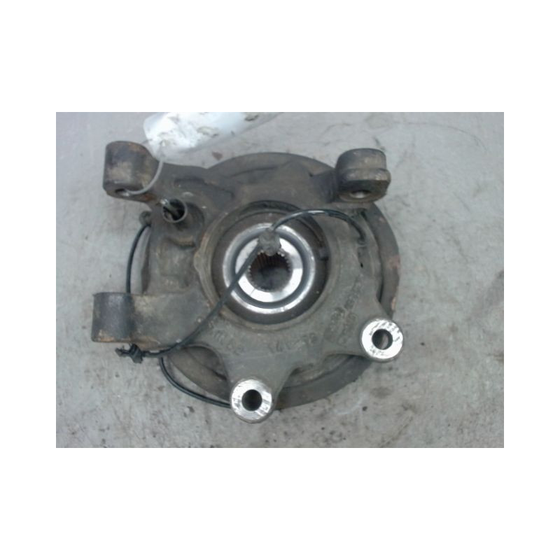 PIVOT ARRIERE DROIT MERCEDES VITO