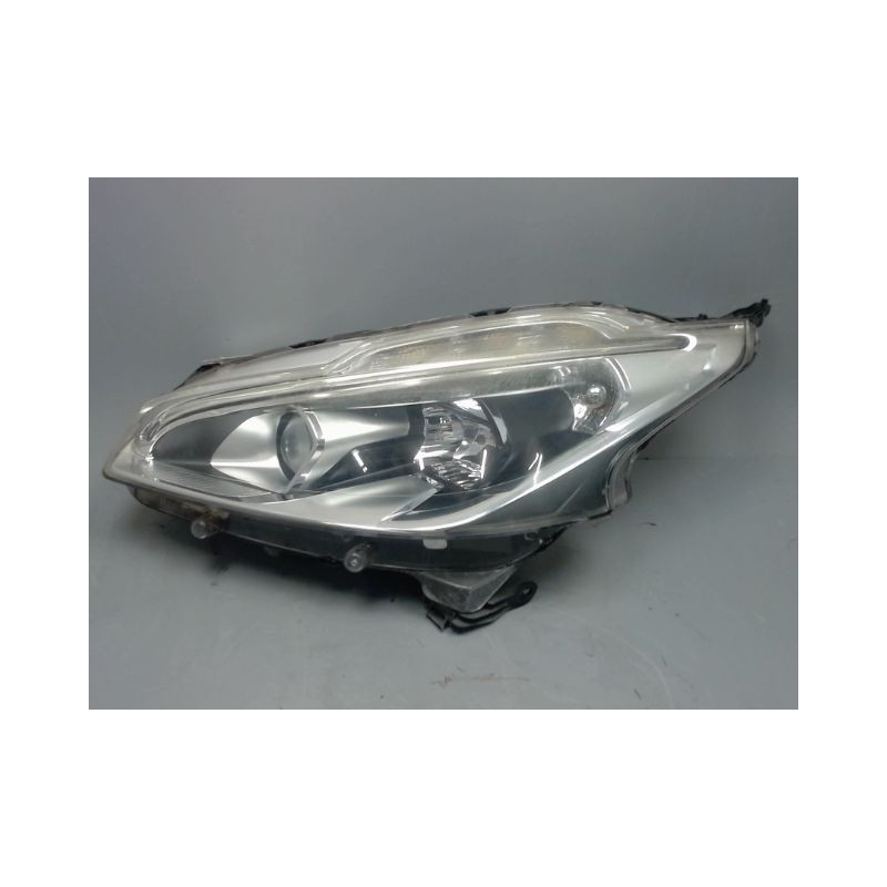 PHARE GAUCHE PEUGEOT 208