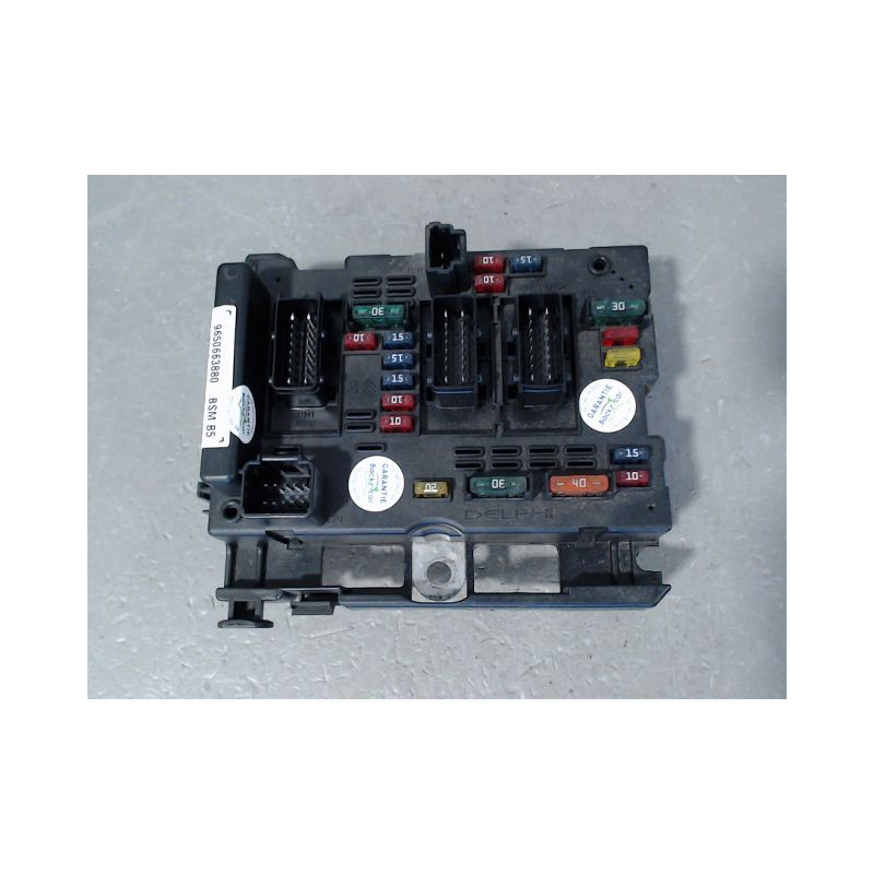 BOITE A FUSIBLES PEUGEOT 307 CC 03-05