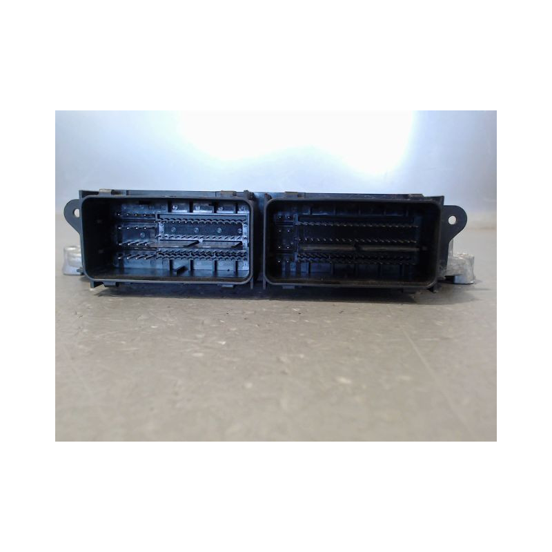 CALCULATEUR MOTEUR FORD C-MAX