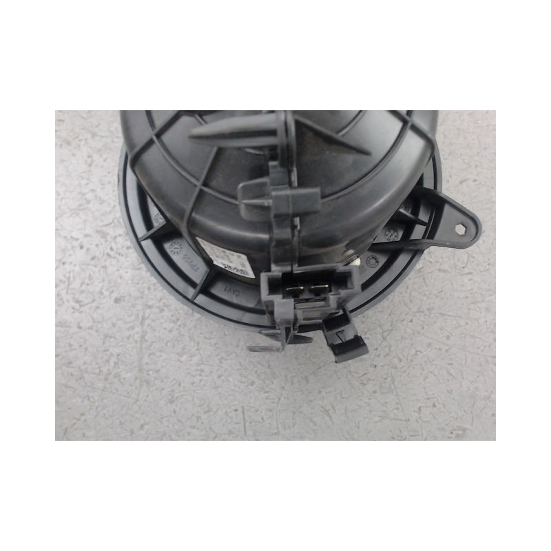 MOTEUR VENTILATEUR CHAUFFAGE PEUGEOT 208