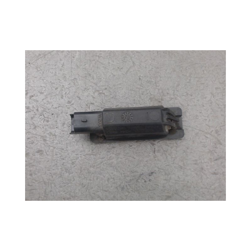 ECLAIREUR PLAQUE DE POLICE DROIT PEUGEOT 208