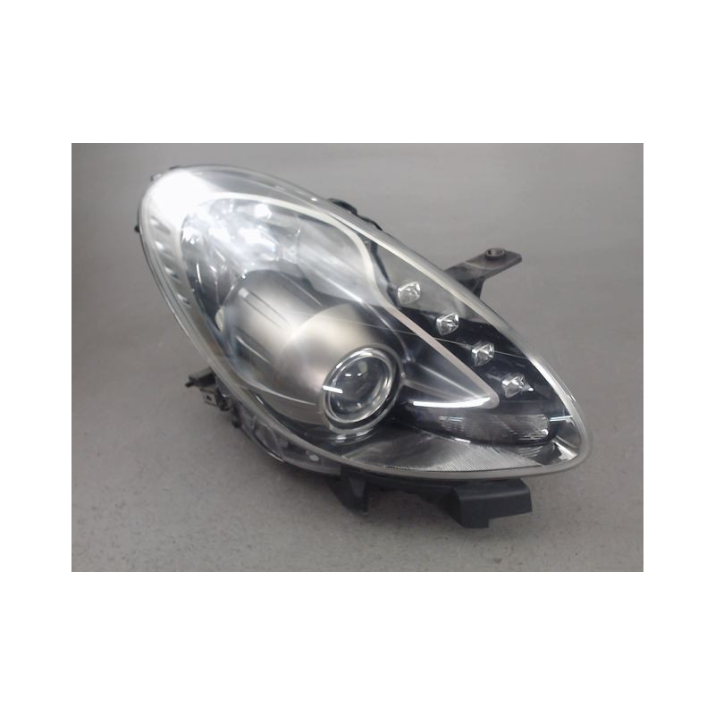 PHARE DROIT ALFA ROMEO GIULIETTA