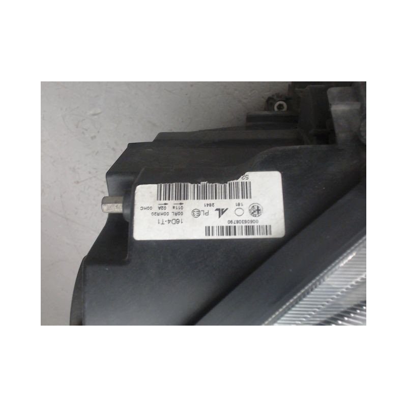 PHARE DROIT ALFA ROMEO GIULIETTA