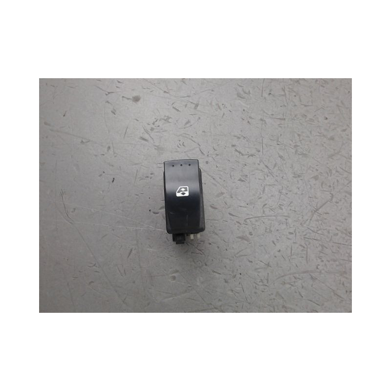 COMMANDE LEVE-GLACE PORTE AVD RENAULT CLIO