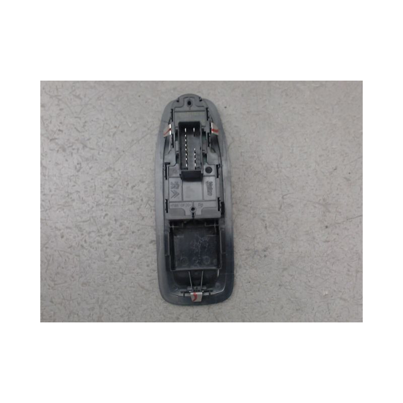 COMMANDE LEVE-GLACE PORTE AVG PEUGEOT 208