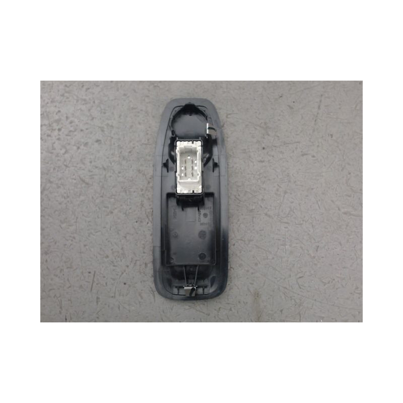 COMMANDE LEVE-GLACE PORTE AVD PEUGEOT 208