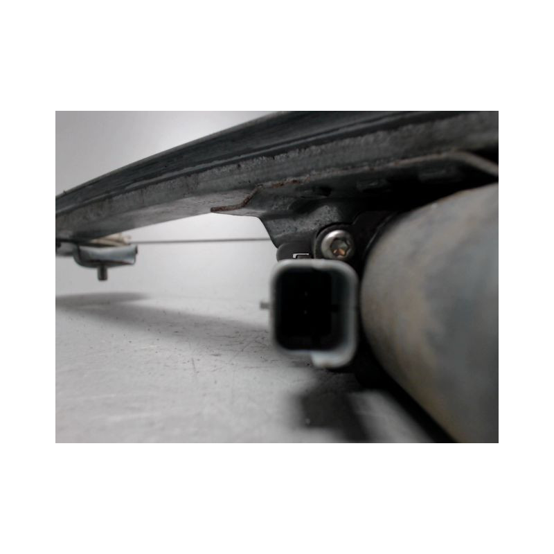 MECANISME+MOTEUR LEVE-GLACE AVANT DROIT PEUGEOT 107