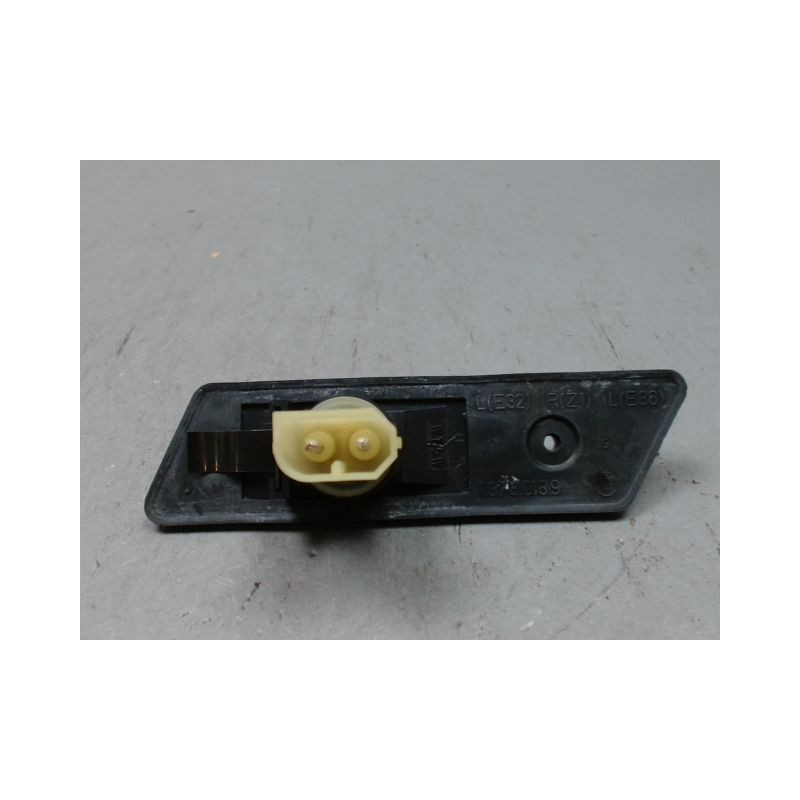 REPETITEUR AILE GAUCHE BMW SERIE 3