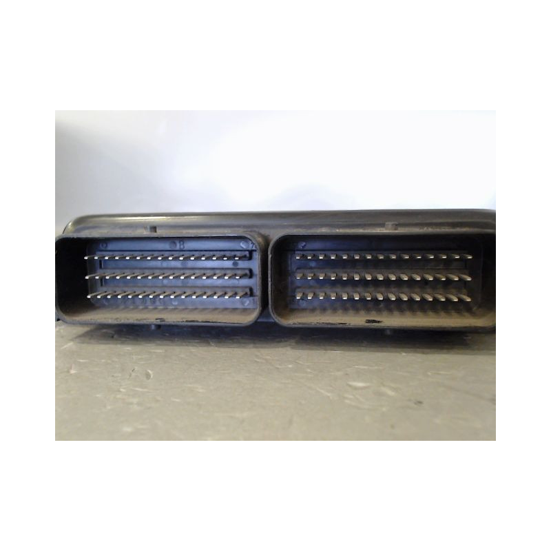 CALCULATEUR MOTEUR RENAULT TWINGO