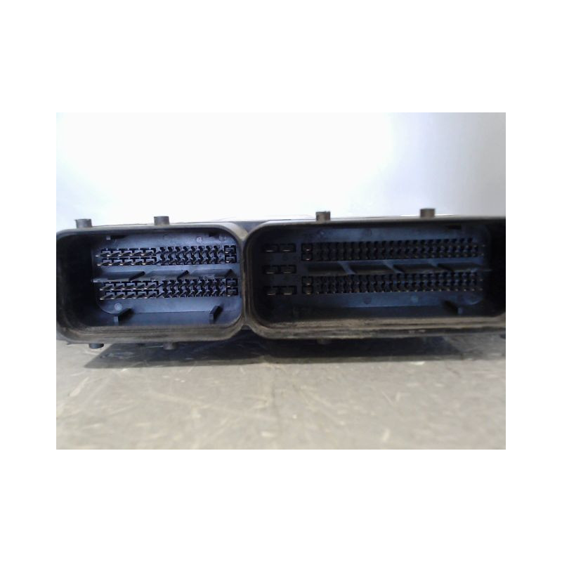 CALCULATEUR MOTEUR OPEL MERIVA