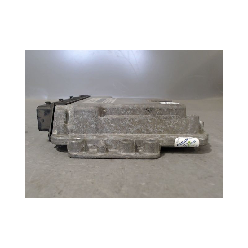CALCULATEUR MOTEUR RENAULT MEGANE