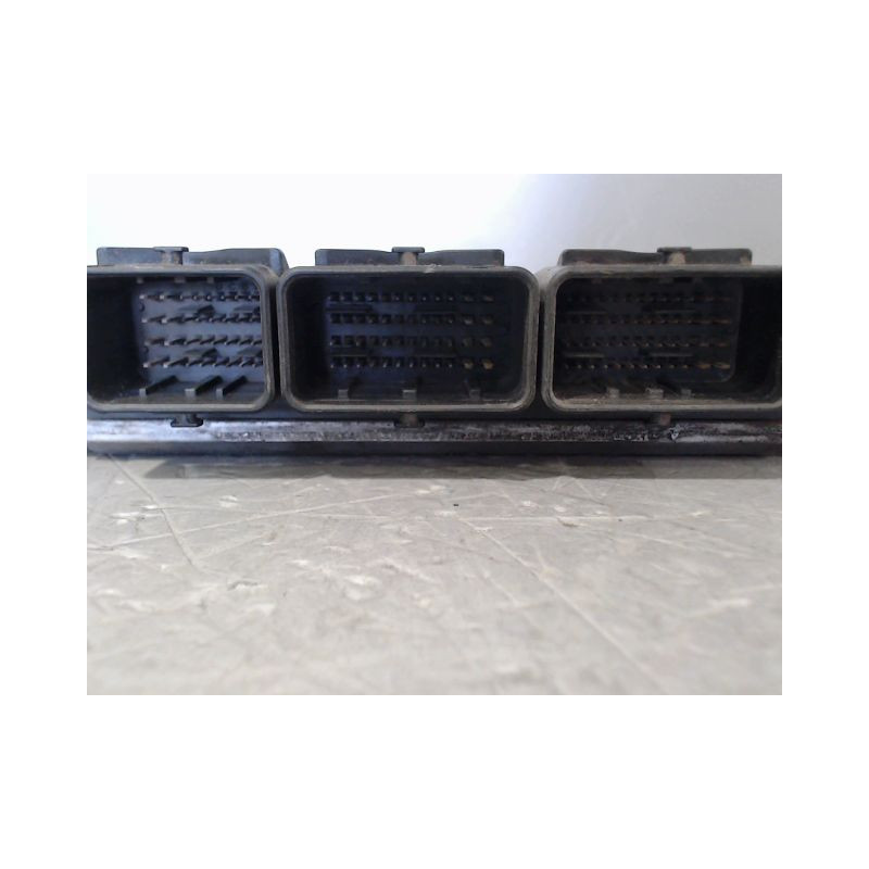 CALCULATEUR MOTEUR RENAULT LAGUNA