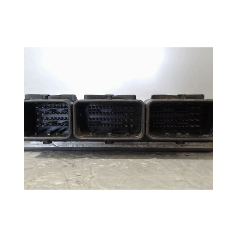 CALCULATEUR MOTEUR RENAULT LAGUNA