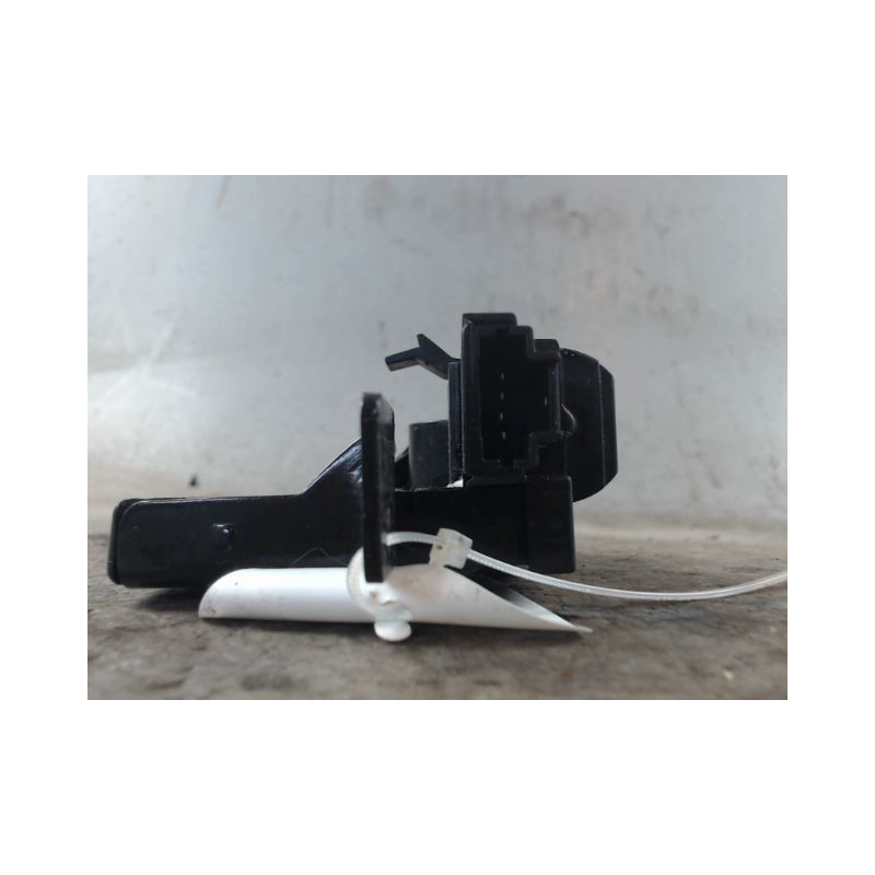 SERRURE HAYON  RENAULT CLIO