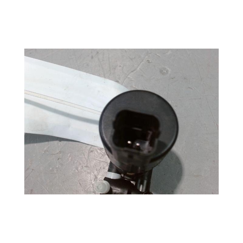 POMPE LAVE-GLACE AVANT PEUGEOT 208