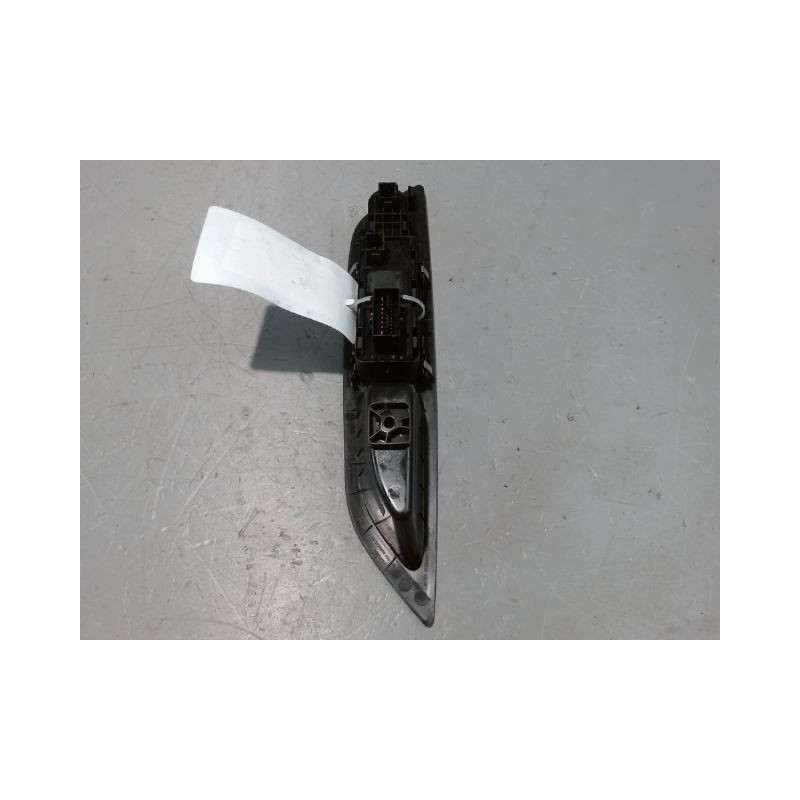 COMMANDE LEVE-GLACE PORTE AVG PEUGEOT 208