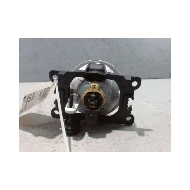 PHARE ANTIBROUILLARD AVANT DROIT PEUGEOT 3008