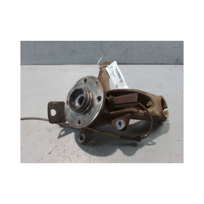 PIVOT AVANT DROIT CITROEN C1