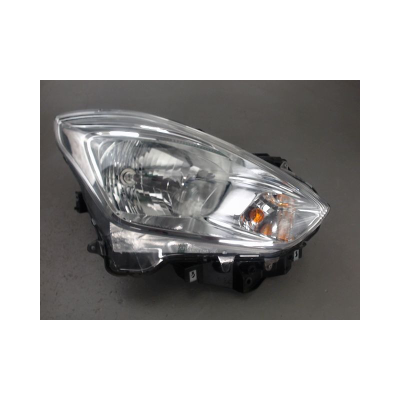 PHARE DROIT SUZUKI SWIFT