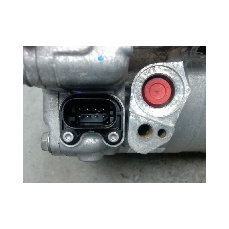 COMPRESSEUR AIR CONDITIONNE MERCEDES CLASSE A