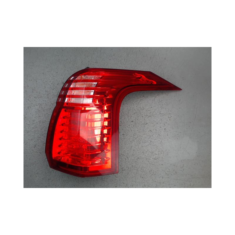 FEU ARRIERE DROIT PEUGEOT 5008