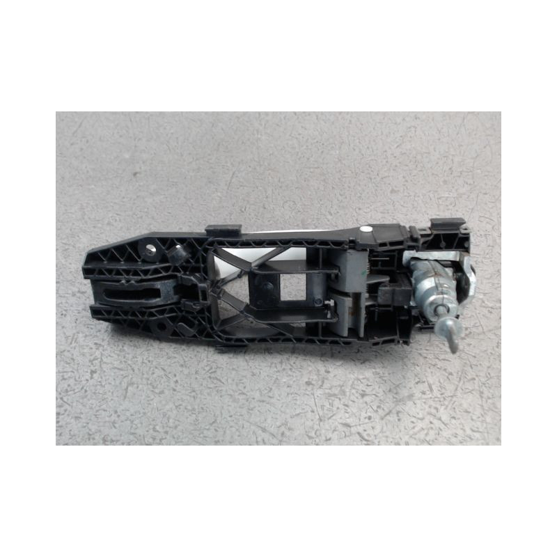 POIGNEE EXTERIEURE PORTE AVANT GAUCHE VOLKSWAGEN GOLF
