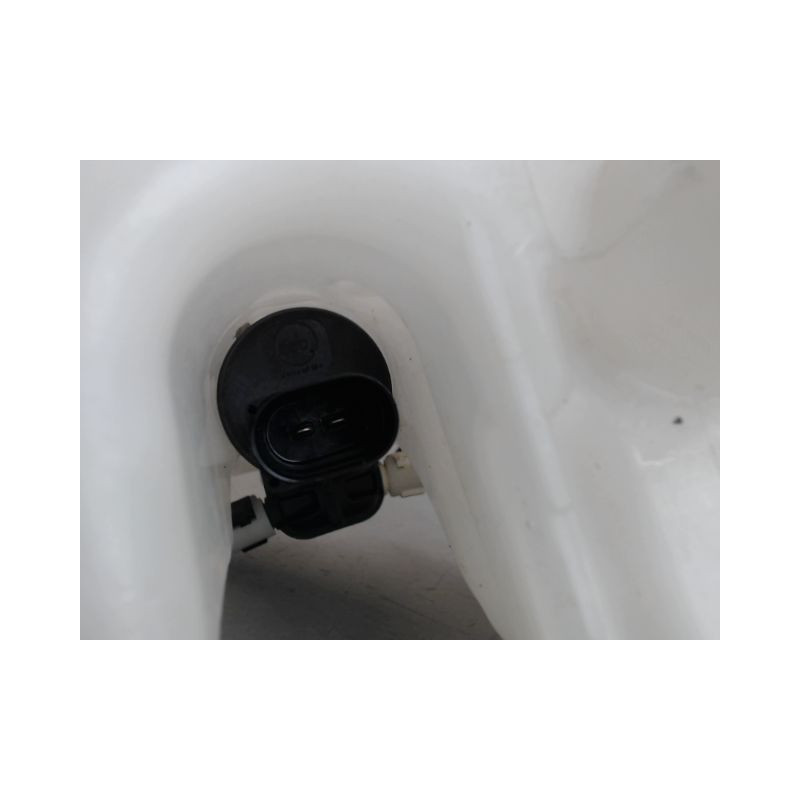 RESERVOIR LAVE-GLACE AVANT VOLKSWAGEN GOLF
