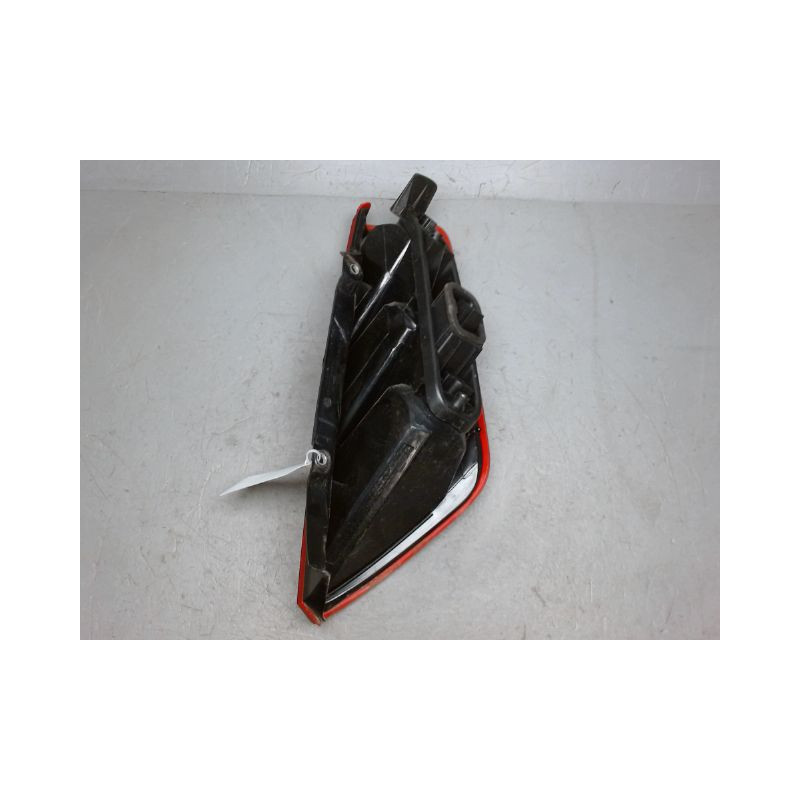 FEU ARRIERE GAUCHE  FIAT GRANDE PUNTO 2005-