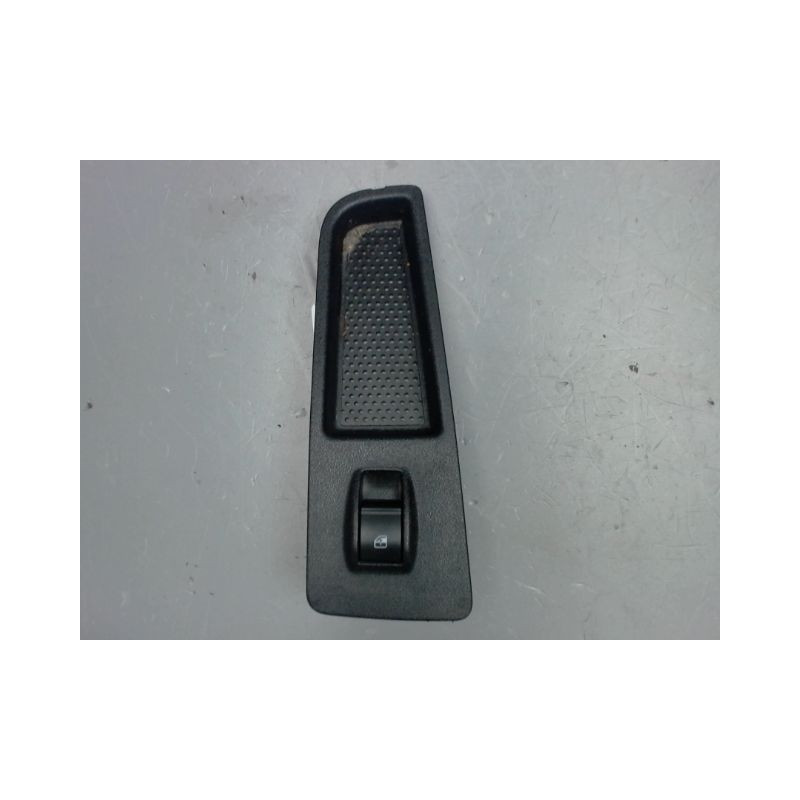 COMMANDE LEVE-GLACE PORTE AVD FIAT GRANDE PUNTO 2005-