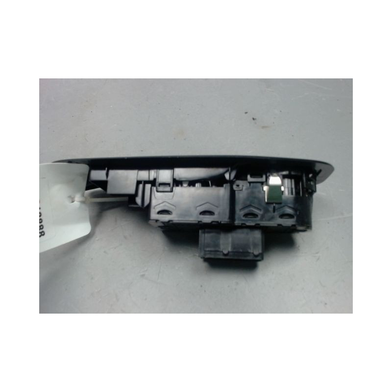 COMMANDE LEVE-GLACE PORTE AVG PEUGEOT 208 PHASE 2 ESSENCE