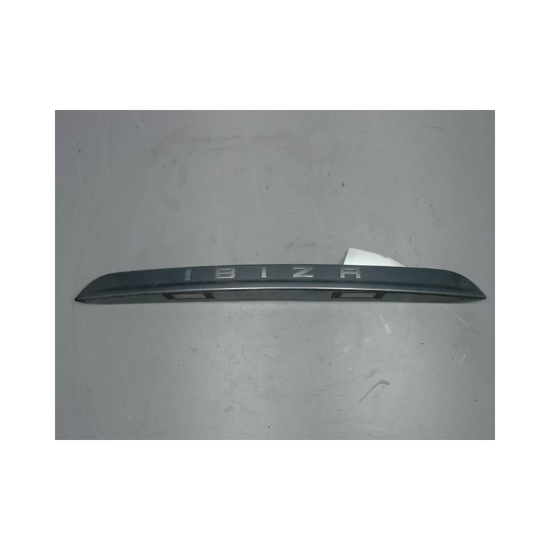 ECLAIREUR PLAQUE DE POLICE SEAT IBIZA 4 PHASE 2 DIESEL