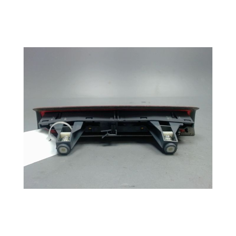 FEUX STOP SUPPLEMENTAIRE OPEL CORSA