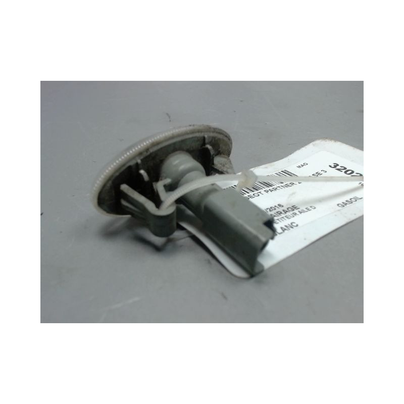 REPETITEUR AILE DROIT PEUGEOT PARTNER 2 PHASE 3 1.6 HDI - 8V
