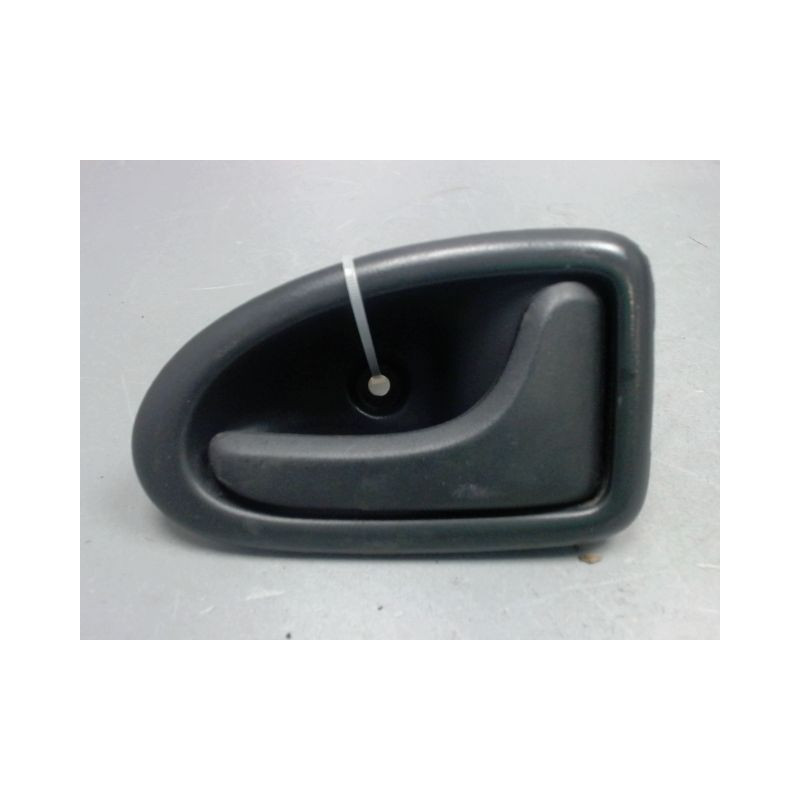POIGNEE INTERIEURE PORTE AVANT DROIT RENAULT TRAFIC CN 1000KG 2006-
