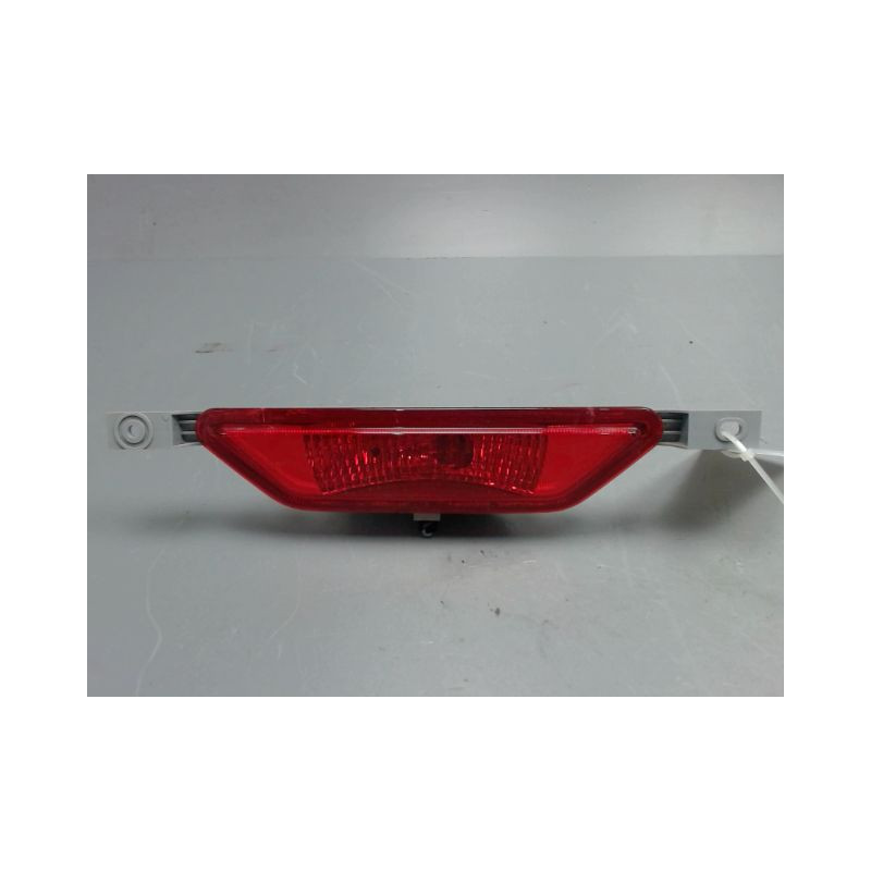FEU BROUILLARD CENTRAL ARRIERE DACIA SPRING