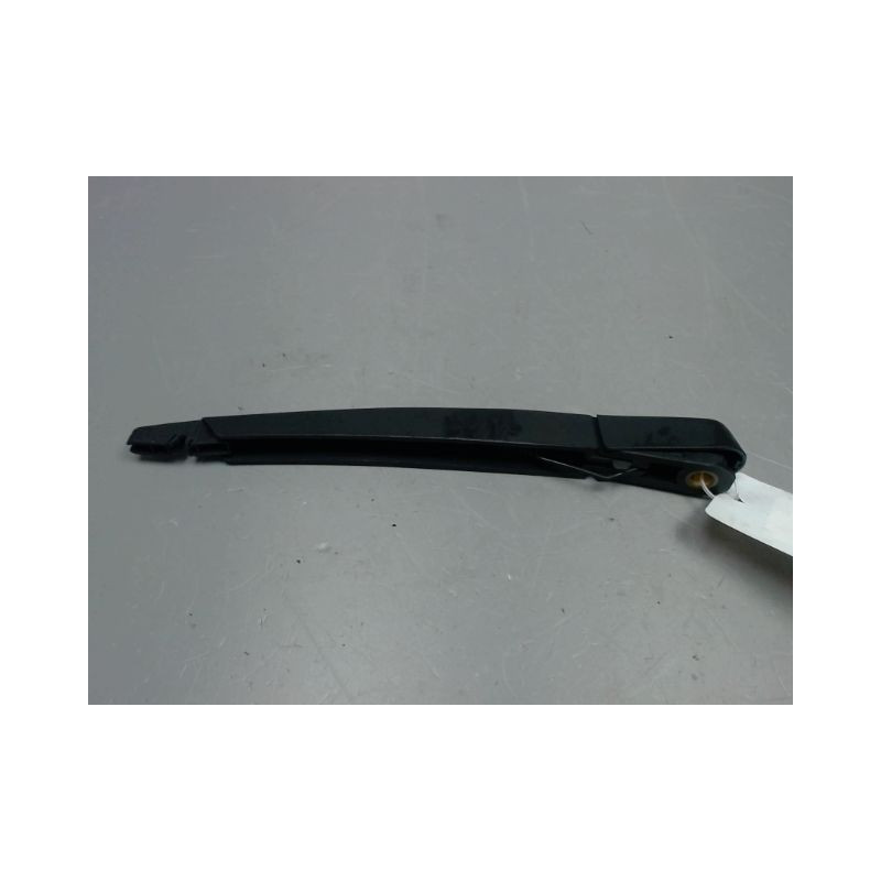 BRAS ESSUIE-GLACE ARRIERE NISSAN QASHQAI